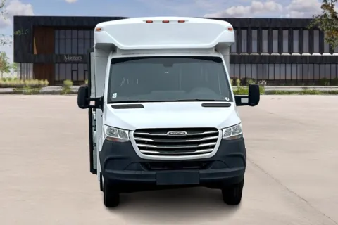 Photos of 2021 Freightliner SPRINTER for sale in Kansas City, MO at Master's Transportation - Kansas City