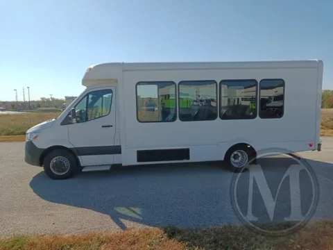 Photos of 2021 Freightliner SPRINTER for sale in Kansas City, MO at Master's Transportation - Kansas City