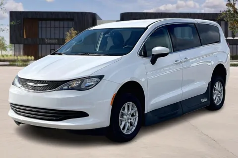 Another view of 2020 Chrysler VOYAGER LX for sale in Kansas City, MO at Master's Transportation - Kansas City