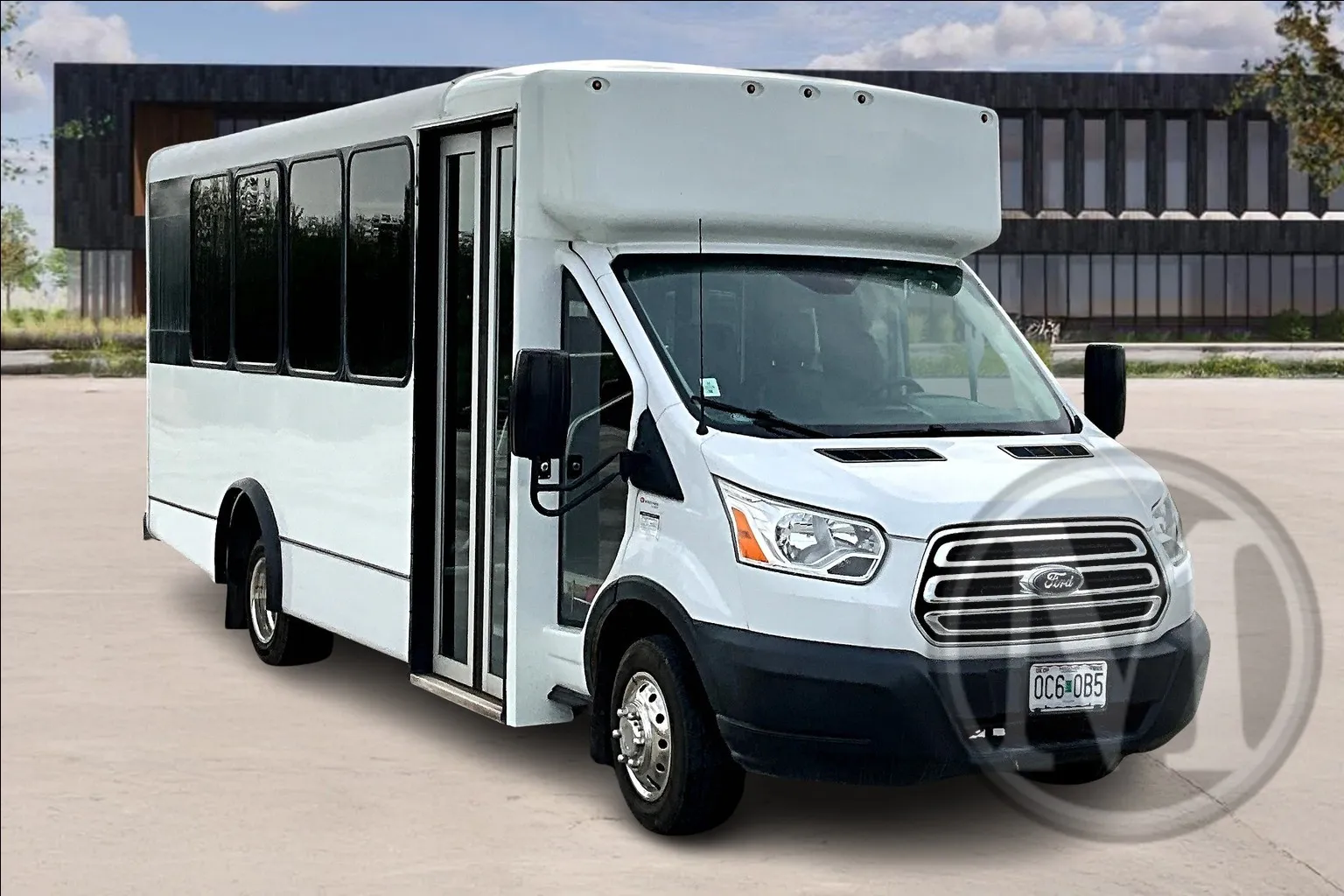 White 2019 Ford Transit 350 HD for sale in Kansas City, MO