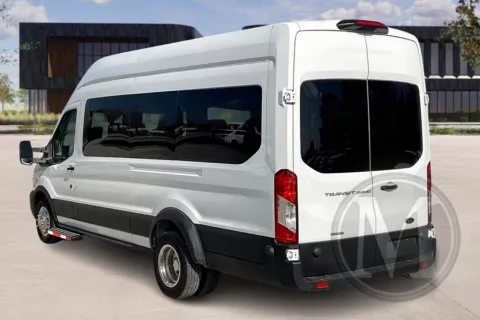 More photos of 2022 Ford Transit 350 HD at Master's Transportation - Kansas City, MO