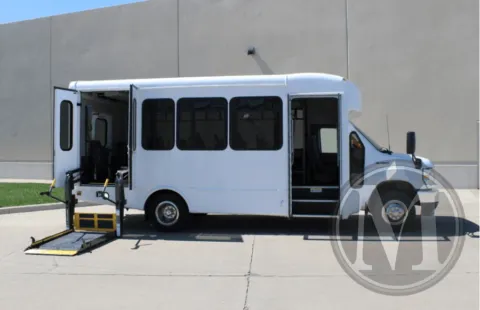 White 2025 Ford E450 E-450 SD for sale in Kansas City, MO