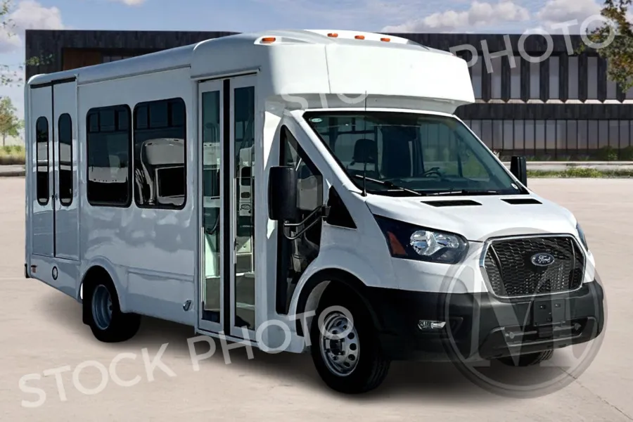 White 2024 Ford Transit 350 HD for sale in Kansas City, MO