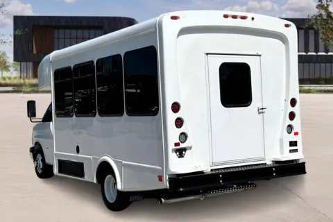 More photos of 2024 Chevrolet 3500 at Master's Transportation - Kansas City, MO