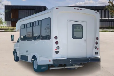 More photos of 2024 Chevrolet 3500 at Master's Transportation - Kansas City, MO