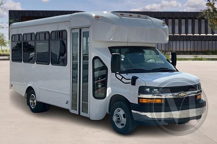 White 2024 Chevrolet 3500 for sale in Kansas City, MO