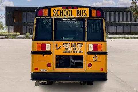 More photos of 2010 Freightliner SAFTLINER at Master's Transportation - Kansas City, MO