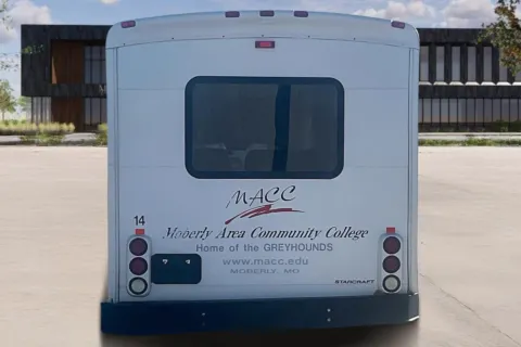 More photos of 2009 Ford E450 at Master's Transportation - Kansas City, MO