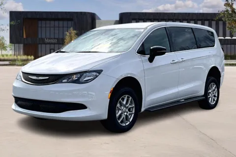 Another view of 2025 Chrysler VOYAGER for sale in Kansas City, MO at Master's Transportation - Kansas City
