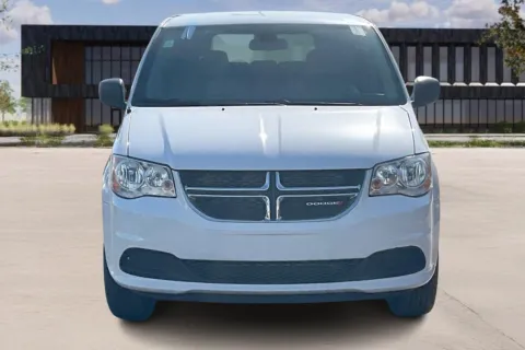 Photos of 2019 Dodge GRAND CARAVAN for sale in Kansas City, MO at Master's Transportation - Kansas City
