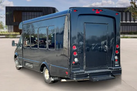 More photos of 2021 Freightliner Sprinter at Master's Transportation - Kansas City, MO