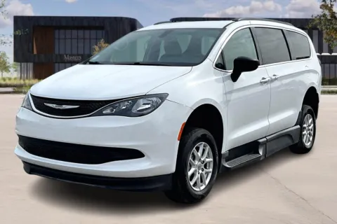 Another view of 2021 Chrysler VOYAGER for sale in Kansas City, MO at Master's Transportation - Kansas City