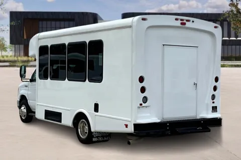 More photos of 2023 Ford E450 at Master's Transportation - Kansas City, MO