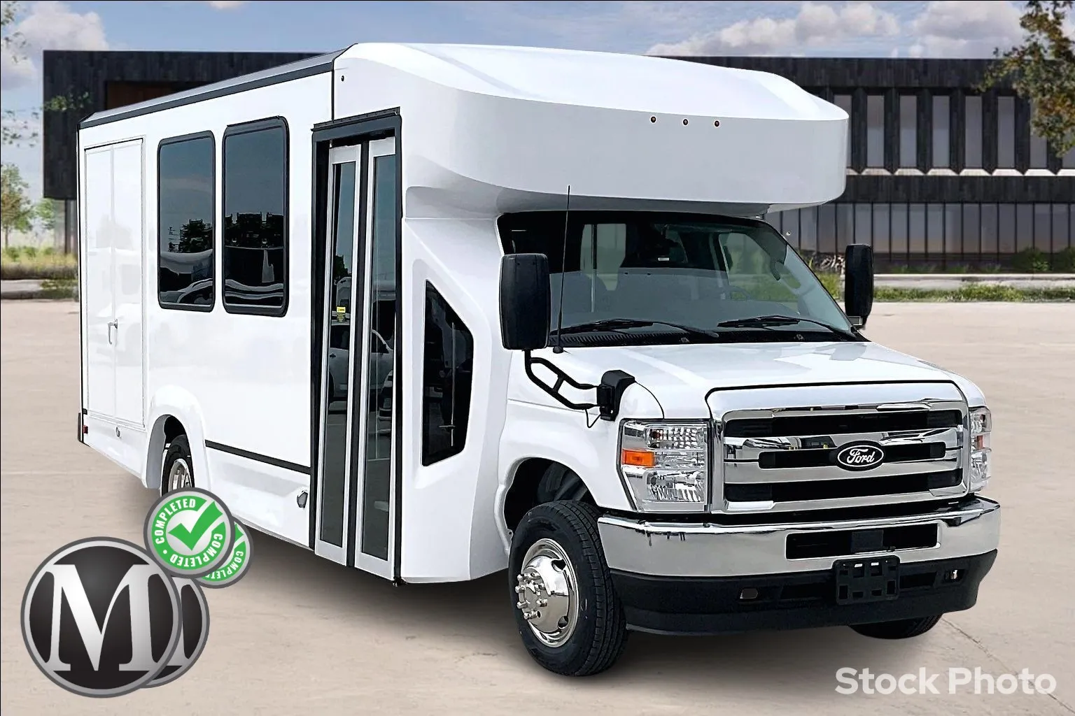 White 2026 Ford E450 for sale in Kansas City, MO