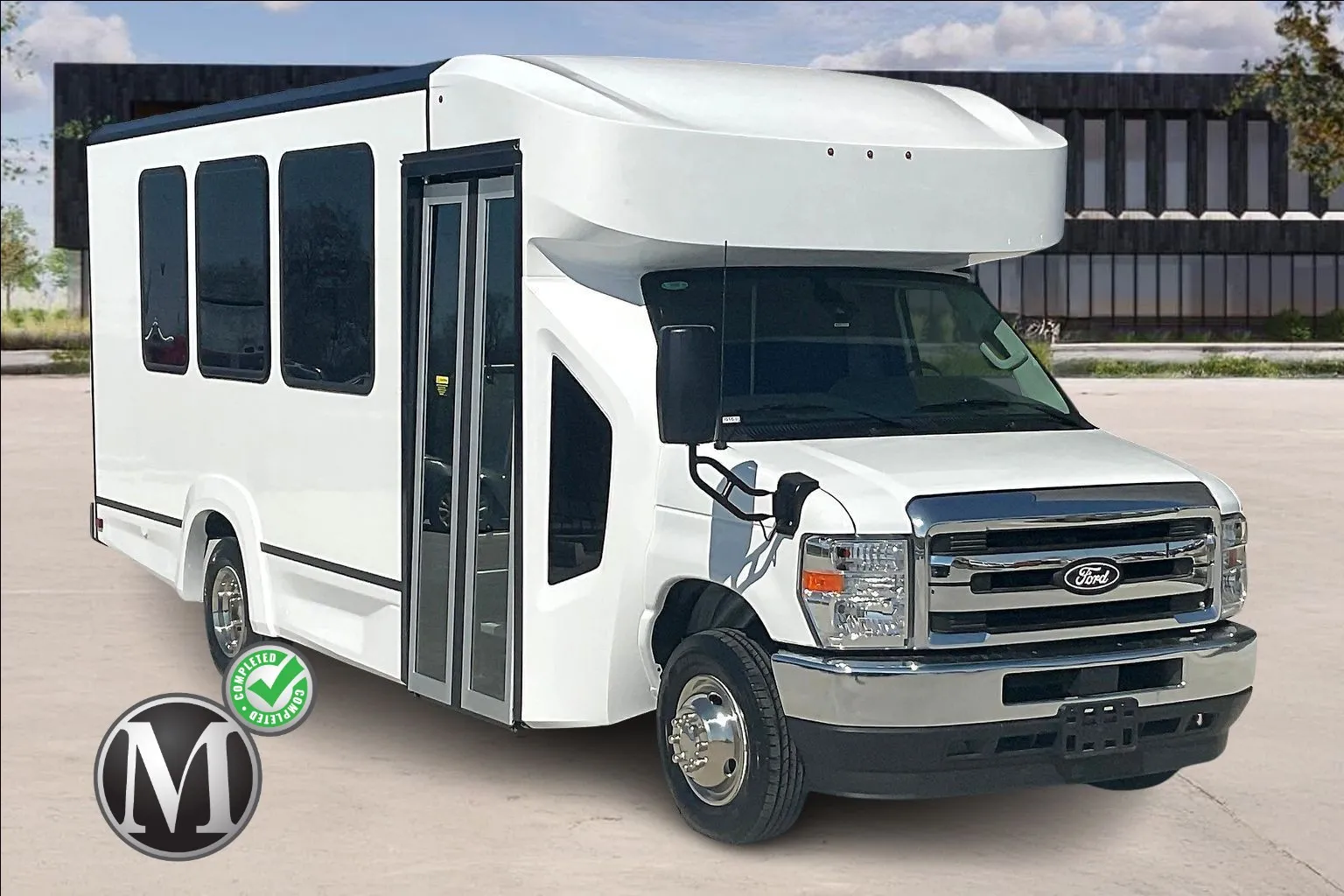White 2026 Ford E450 for sale in Kansas City, MO