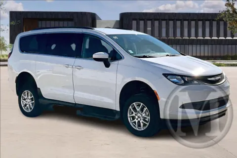 2021 Chrysler VOYAGER LXi for sale in Kansas City, MO