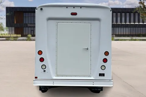 More photos of 2019 Ford Transit 350 HD at Master's Transportation - Kansas City, MO