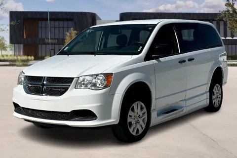 Another view of 2019 Dodge GRAND CARAVAN SE for sale in Kansas City, MO at Master's Transportation - Kansas City