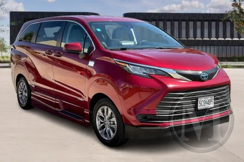 Red 2021 VMI Sienna for sale in Kansas City, MO