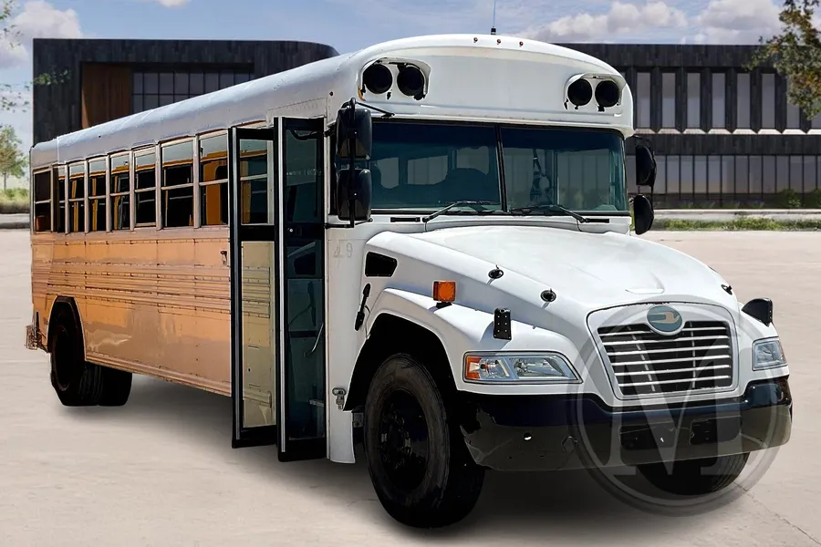 White 2015 Blue Bird Vision for sale in Kansas City, MO