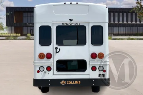 More photos of 2024 Collins SH400 at Master's Transportation - Kansas City, MO