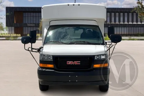Photos of 2024 Collins SH400 for sale in Kansas City, MO at Master's Transportation - Kansas City