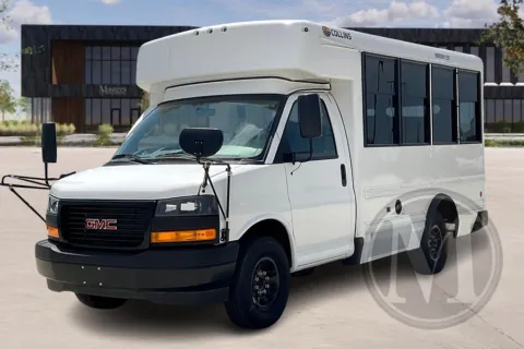 Another view of 2024 Collins SH400 for sale in Kansas City, MO at Master's Transportation - Kansas City