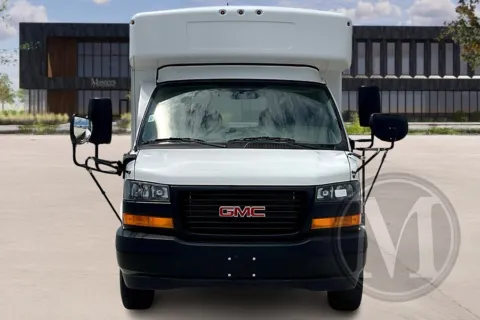 Photos of 2024 Collins SH400 for sale in Kansas City, MO at Master's Transportation - Kansas City