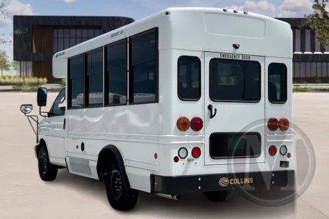 More photos of 2024 Collins SH400 at Master's Transportation - Kansas City, MO