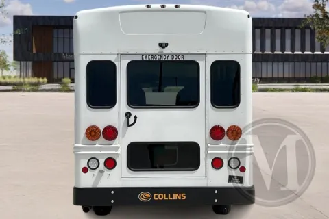 More photos of 2024 Collins SH400 at Master's Transportation - Kansas City, MO