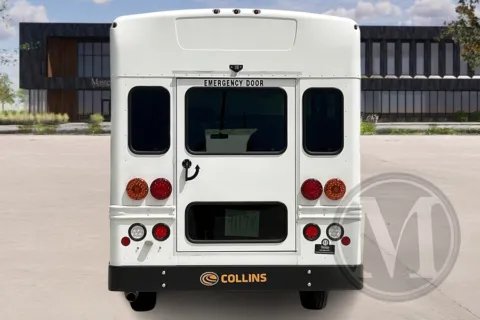 More photos of 2024 Collins SH400 at Master's Transportation - Kansas City, MO