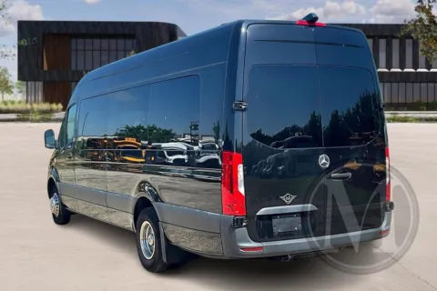 More photos of 2019 Mercedes-Benz Sprinter at Master's Transportation - Kansas City, MO