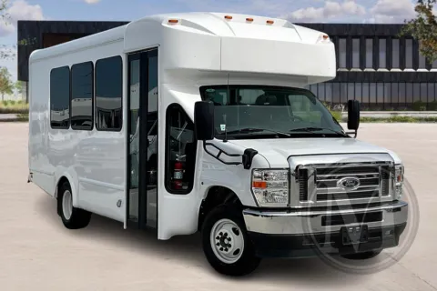 White 2025 Glaval Universal for sale in Kansas City, MO