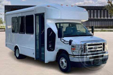 White 2025 Glaval Universal for sale in Kansas City, MO