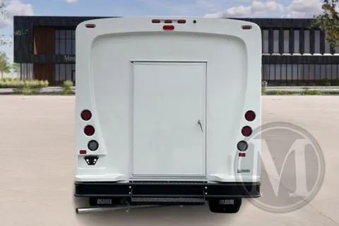 More photos of 2025 Glaval Universal at Master's Transportation - On Order, MO