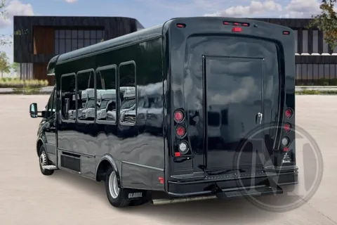 More photos of 2021 Glaval Commute at Master's Transportation - On Order, MO