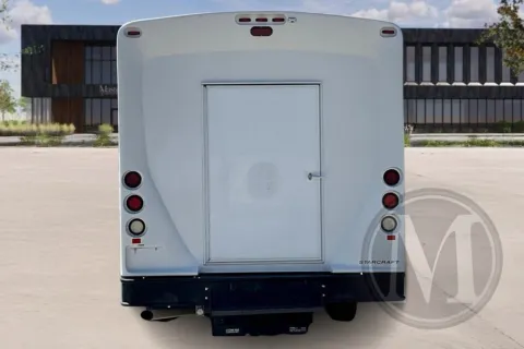 More photos of 2014 Ford F550 at Master's Transportation - Springfield, MO