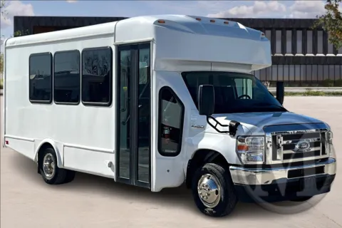 White 2023 Ford E450 E-450 SD for sale in Ozark, MO