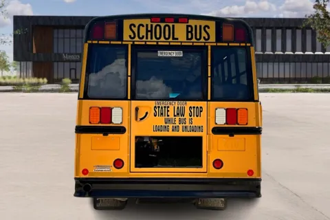 More photos of 2016 Freightliner SAFTLINER at Master's Transportation - Springfield, MO