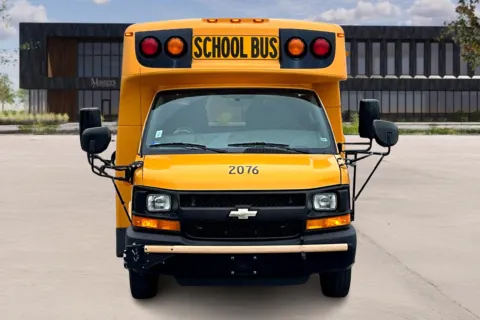 Photos of 2016 Chevrolet 3500 for sale in Ozark, MO at Master's Transportation - Springfield