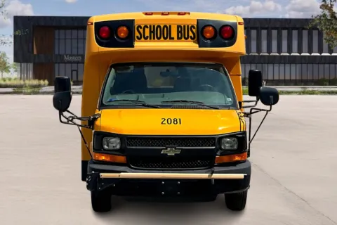 Photos of 2016 Chevrolet 3500 for sale in Ozark, MO at Master's Transportation - Springfield