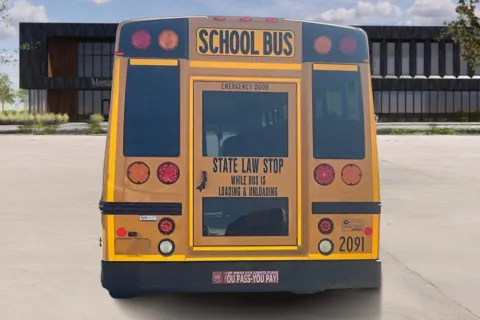 More photos of 2017 Chevrolet 3500 at Master's Transportation - Springfield, MO