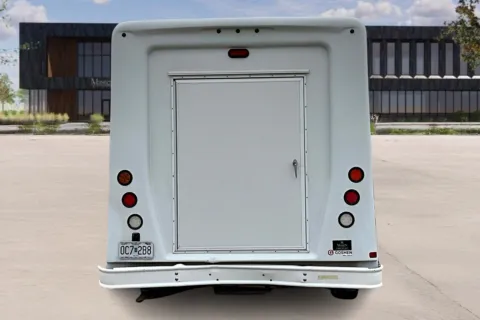 More photos of 2019 Ford E450 at Master's Transportation - Springfield, MO