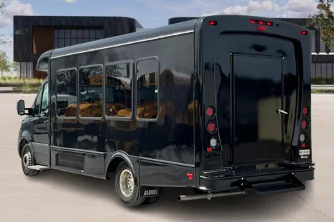 More photos of 2021 Freightliner Sprinter at Master's Transportation - Springfield, MO