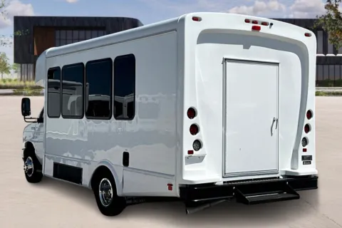 More photos of 2023 Ford E450 at Master's Transportation - Springfield, MO