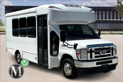 White 2023 Ford E450 E-450 SD for sale in Ozark, MO