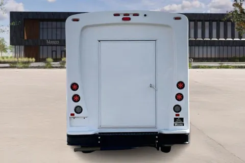 More photos of 2021 Freightliner Sprinter 3500XD at Master's Transportation - Springfield, MO