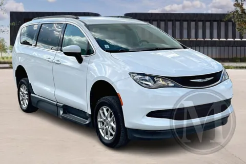 White 2021 Braun Minivan for sale in Ozark, MO