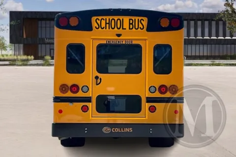 More photos of 2024 Collins DH400 at Master's Transportation - Springfield, MO