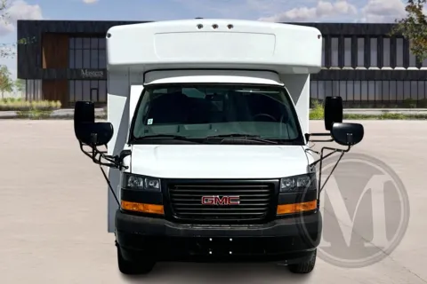 Photos of 2024 Collins DH400 for sale in Ozark, MO at Master's Transportation - Springfield